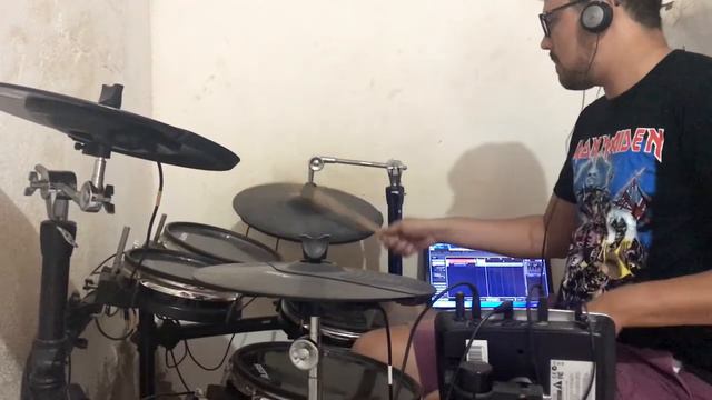 Iron Maiden - The Trooper (DRUM COVER) смотреть онлайн