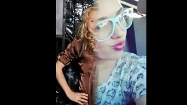 Peyton List: Slideshow смотреть онлайн