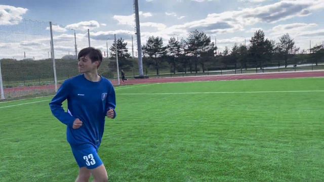 КТО ПОСЛЕДНИЙ ЗАБЬЁТ ГОЛ ПОЛУЧИТ ЧИЗБУРГЕР смотреть онлайн
