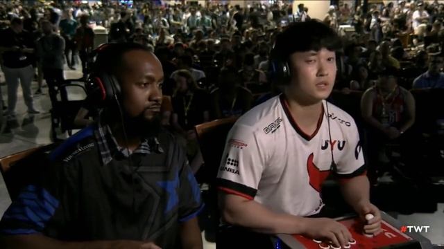 BEST EDDY IN THE WORLD ??? LIL MAJIN (King) vs JEONDDING (Eddy) Tekken 7 World Tour смотреть онлайн