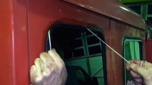 Как самому вставить стекло в автомобиль