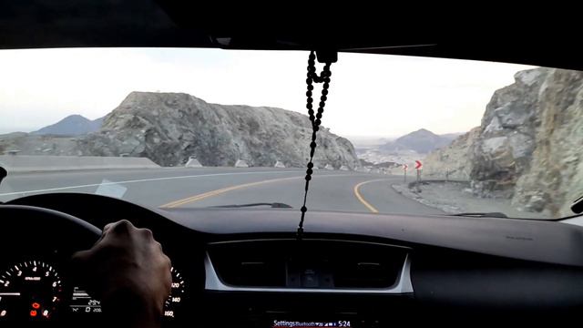 Exploring Khorfakkan: Waterfalls, Al Suhub Rest Area & Umbrella Beach смотреть онлайн
