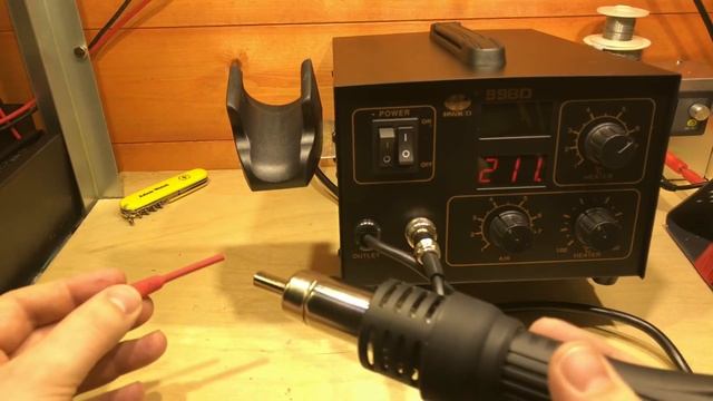 998D Soldering & Rework Station Review - 12v Solar Shed смотреть онлайн
