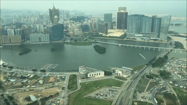 Timelapse View of Downtown Macau - Macau Tower смотреть онлайн