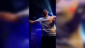 Я весь мир обошёл, чтоб найти тебя... Рассказать как не люблю тебя..