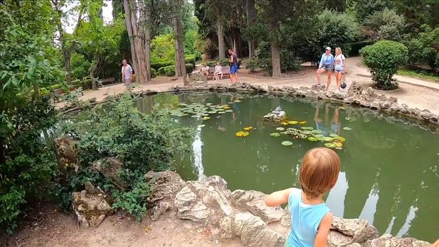 Пошел в жару отдохнуть в МАССАНДРОВСКИЙ ПАРК.... Еле ноги унес Ялта 2021 смотреть онлайн