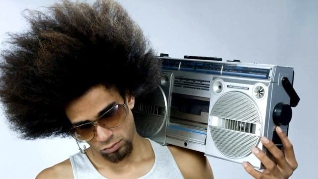 Как заставить слушать классическую музыку смотреть онлайн