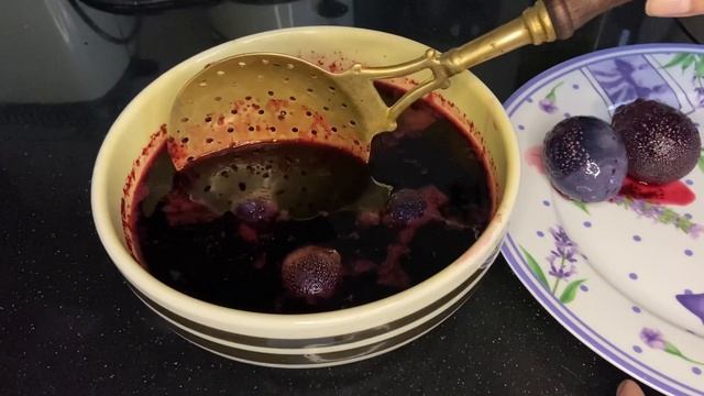 КОСМИЧЕСКИЕ ЯЙЦА. ОКРАШИВАЮ ПАСХАЛЬНЫЕ ЯЙЦА чаем каркаде.Легко и бюджетно!!! смотреть онлайн