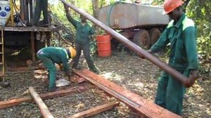 ГЕОЛОГИЯ И БУРЕНИЕ! Бурение двойной колонковой трубой. Отбор керна.