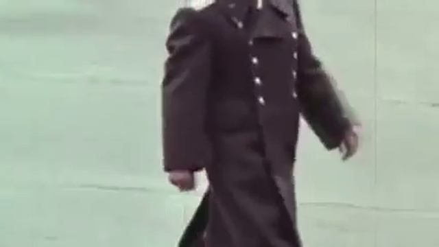 1Юрий Гагарин Доклад Н Хрущеву, проезд по Москве 1961 online video cutter com смотреть онлайн