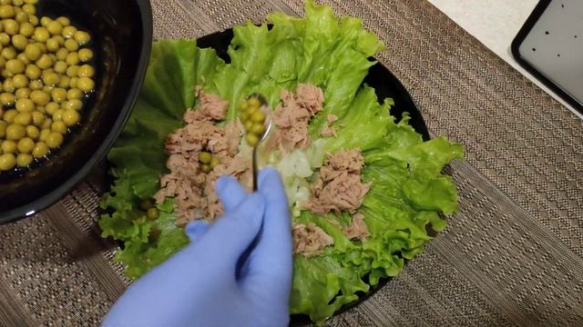 Полезный и вкусный салат(с тунцом и перепелиными яйцами!!!) смотреть онлайн