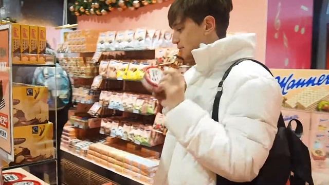 ? Привет, Вена! Что посмотреть, куда сходить смотреть онлайн