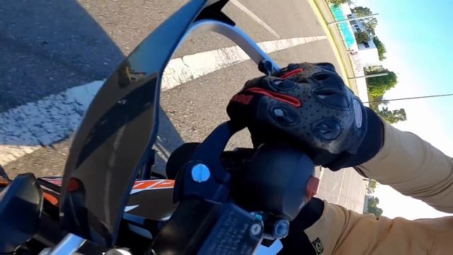 How to DODGE A CAR on a Motorcycle смотреть онлайн