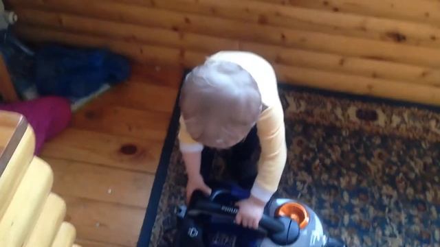 Двойняшки наводят порядок дома смотреть онлайн