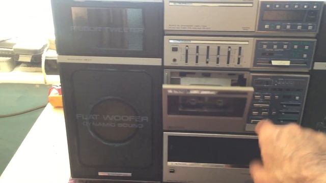 Sharp GF-777 vs Pioneer CK -11T .Сравнение звучания FM и с кассеты смотреть онлайн