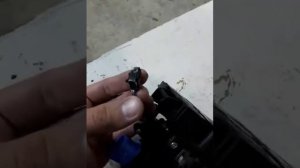 Ремонт кнопки дверного концевика Шкода октавия А5