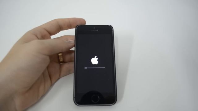 Как обновить iOS на iPhone смотреть онлайн