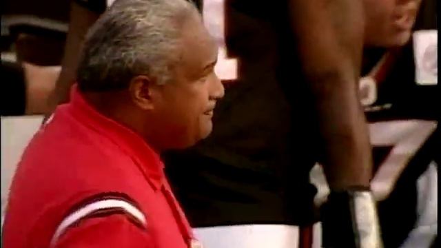 CFL 2004 CALGARY STAMPEDERS AT OTTAWA RENEGADES смотреть онлайн