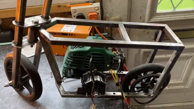 Tiny micro mini bike build смотреть онлайн
