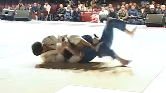 Спорт. Дзюдо. Азат Кубакаев-Адилет Канатбеков. Кубок Дордоя 2015 г. смотреть онлайн