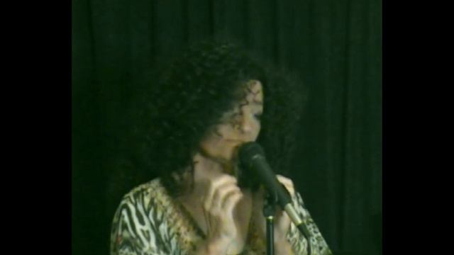 Suze sings - Stay With Me Baby by JENNIFER ELLISON смотреть онлайн