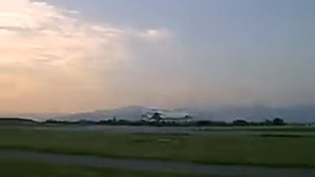 Landing in Bergamo Orio al Serio Lime смотреть онлайн