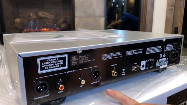 Rotel RCD-1572 Unboxing The CD Player For 2020