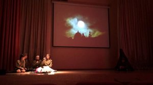 Инсценировка песни " В землянке"  Женский ответ на письмо.Оригинально!