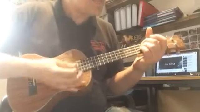 Three Little Birds - play-along uke version смотреть онлайн