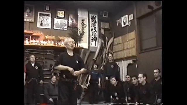 Masaaki Hatsumi - Hanebi 跳火 Gyokko ryu Ushiro waza смотреть онлайн
