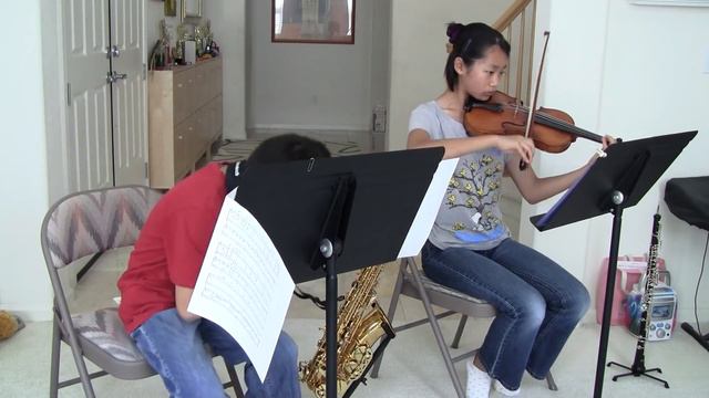 "I Surrender All"---violin, oboe & alto saxophone by Esther & Joshua Liu смотреть онлайн