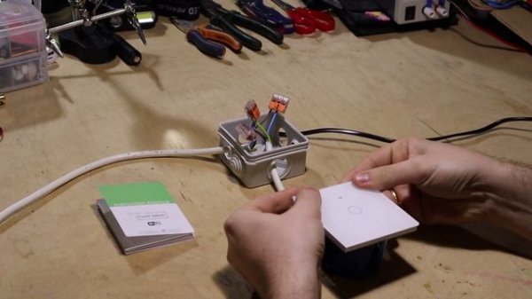 Рассматриваем тонкости подключения сенсорного выключателя с управлением по Wi Fi