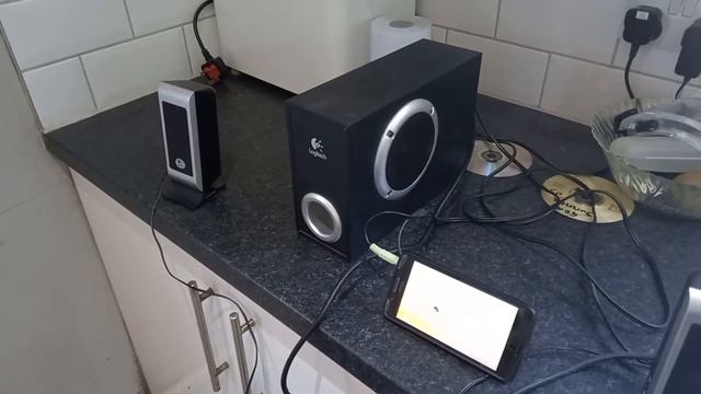 Logitech S200 speaker test смотреть онлайн