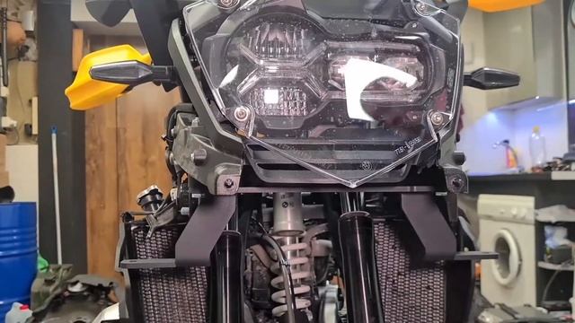BMW R1250GS и D7 DENALI Electronics смотреть онлайн