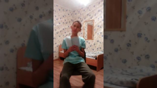 Человек поет прикольно смотреть онлайн