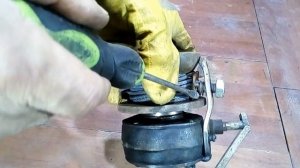 А вы знали про этот секрет? Самодельная лебёдка на 500 килограмм из металлолома своими руками...