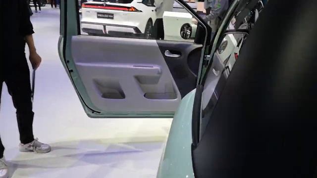 Mobil listrik mini EV Ilmia CHANGAN di Shanghai Autoshow 2023 смотреть онлайн