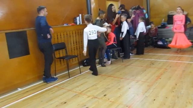 Танцевальная разминка смотреть онлайн