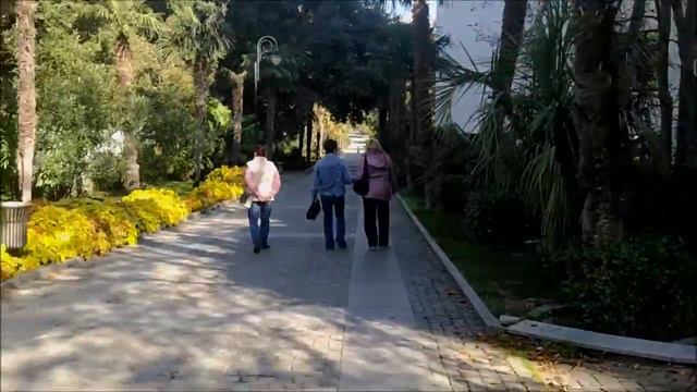 Ялта.Приморский парк и набережная.15.10.2022. смотреть онлайн