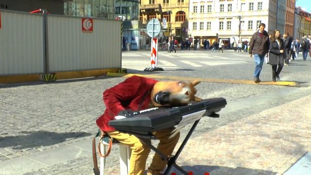 Шербургские зонтики.Мишель Легран.уличная музыка смотреть онлайн