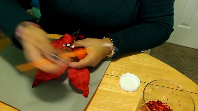 Easy Glitter Poinsettia Tutorial смотреть онлайн