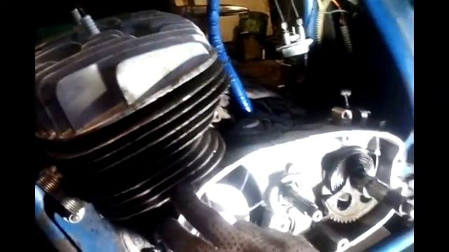 Ремонт двиготеля  иж юпитер 3разбираю сцепление и снимаю цилиндры3