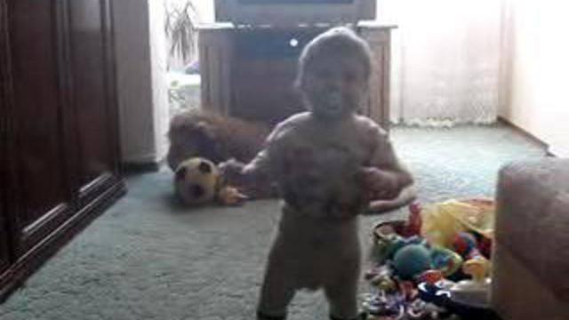 Русланчик ходит смотреть онлайн