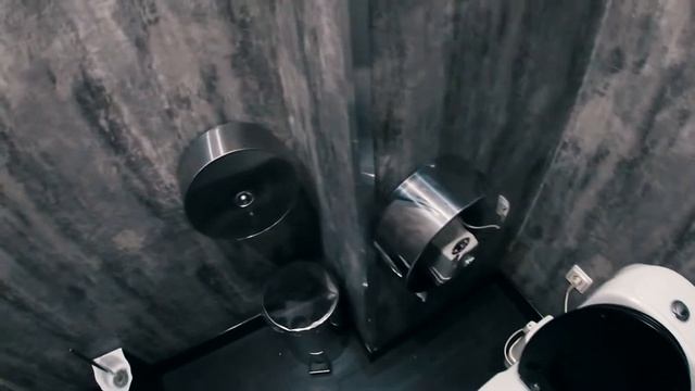 Сюрприз =) Туалет в ресторане "2 Палочки" смотреть онлайн