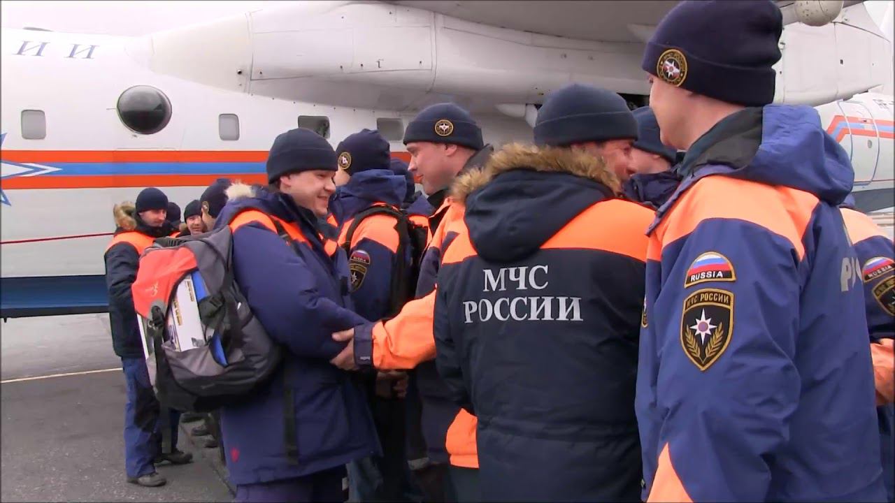 11.04.2018 Уральские спасатели вернулись из Алтайского края смотреть онлайн