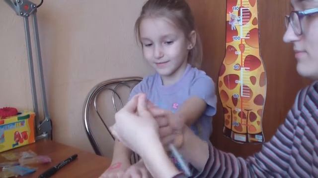 Викуся Кукуся\Делаем татуировки смотреть онлайн