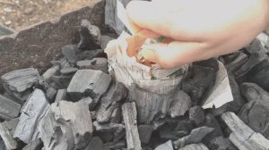 Как разжечь УГЛИ ДЛЯ ШАШЛЫКА без розжига(Charcoal for barbecue Without Ignition)