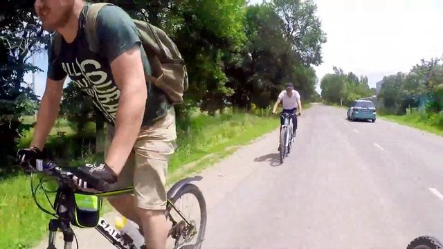 Велопокатушка до Ата-Бейита в Бишкеке. Bike ride to Ata-Beyit in Bishkek смотреть онлайн