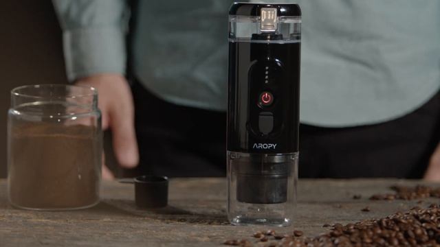 How To Make A Great Espresso Using Ground Coffee In 5 Minutes - AROPY Portable Espresso Machine смотреть онлайн