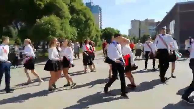 Флешмоб 9 классов《выпускной》 смотреть онлайн